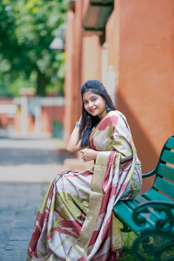 Soft_Tussar_Silk_sarees_with_Beautiful_Digital_Print_With_Attractive_Checks_Design_Saree_And_Digital_Print_Blouse_With_Tassels