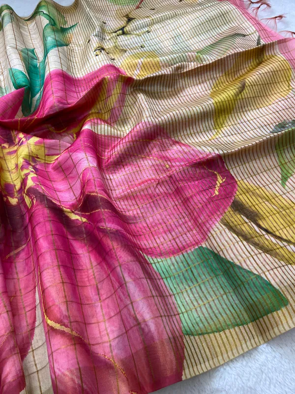 Garima_Cream_–_Dignified_Aesthetic_Edit_for_You_|_Soft_Tussar_Silk_Saree_with_Print,_Border_&_Contrast_Print_Blouse_with_Tassels