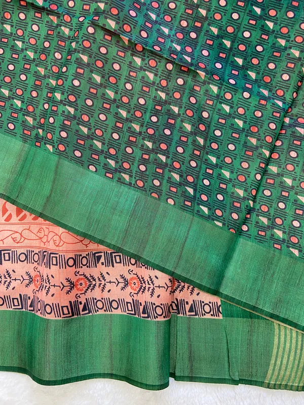 Soft_Tussar_Silk_sarees_with_Beautiful_Print_With_Attractive_Border_And_Contrast_Print_Blouse_With_Tassels