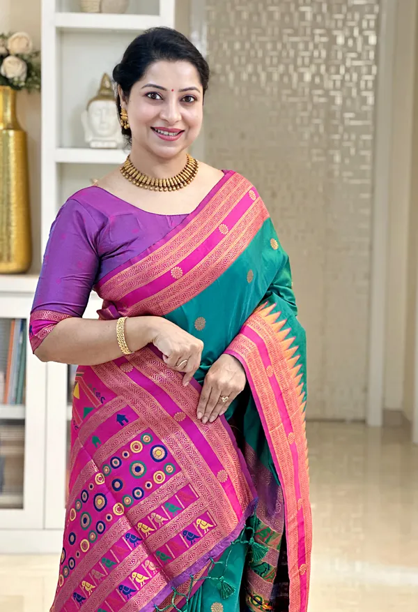 Premium_Soft_Paithani_Silk_sarees_With_Beautiful_Weaving_Pattern_With_Attractive_Rich_Pallu_And_Border_And_Weaving_Blouse_With_Tassels