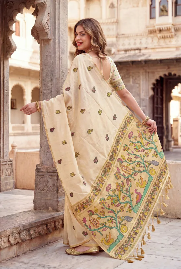 Swan_Cream_–_Swan_Motif_Wedding_Special_|_Premium_Soft_Muga_Cotton_Paithani_Saree_with_Weaving_Design_Featuring_Jungle_Theme_&_Swan_Motifs_Pallu