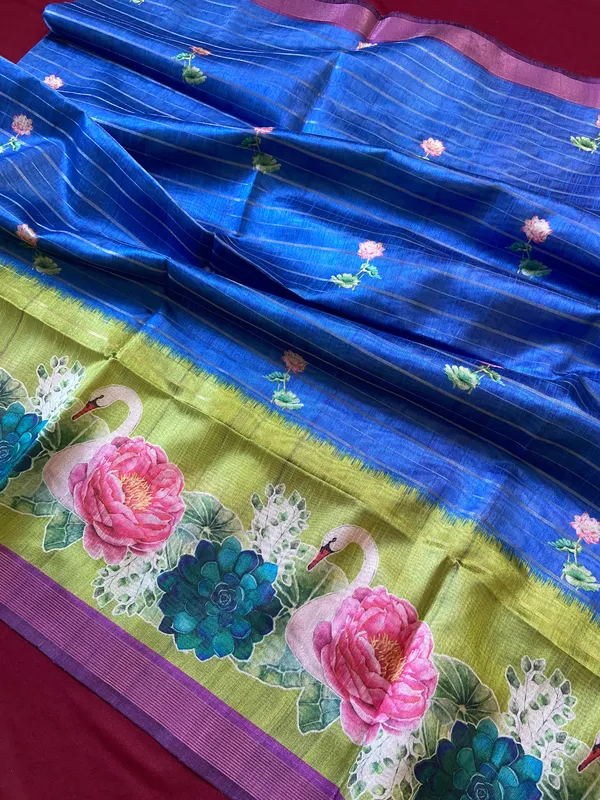 Soft_Semi_Tussar_Silk_sarees_with_Beautiful_Digital_Print_With_Attractive_Border_And_Contrast_Print_Blouse_With_Tassels