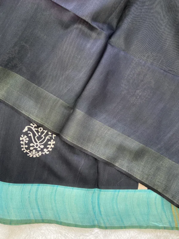 Chaitali_Wine_–_Diwali_Special_|_Soft_Tussar_Silk_Saree_with_Print,_Border_&_Contrast_Print_Blouse_with_Tassels