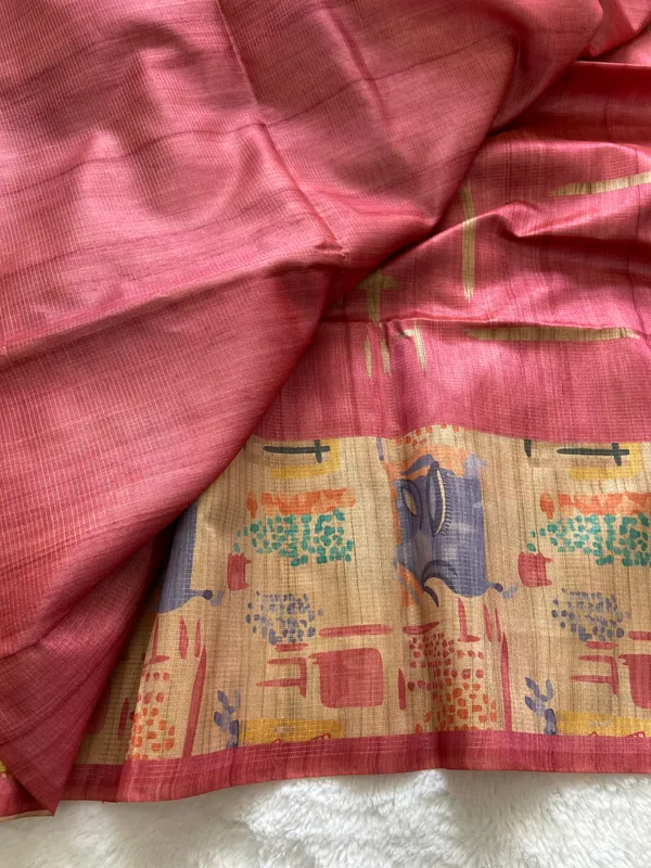 Soft_Tussar_Silk_sarees_with_Beautiful_Print_With_Attractive_Pallu_And_Contrast_Print_Blouse_With_Tassels