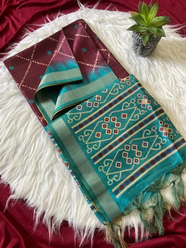 Soft_Tussar_Silk_sarees_with_Beautiful_Digital_Print_With_Attractive_Border_And_Contrast_Print_Blouse_With_Tassels