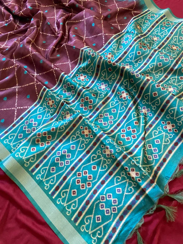Soft_Tussar_Silk_sarees_with_Beautiful_Digital_Print_With_Attractive_Border_And_Contrast_Print_Blouse_With_Tassels