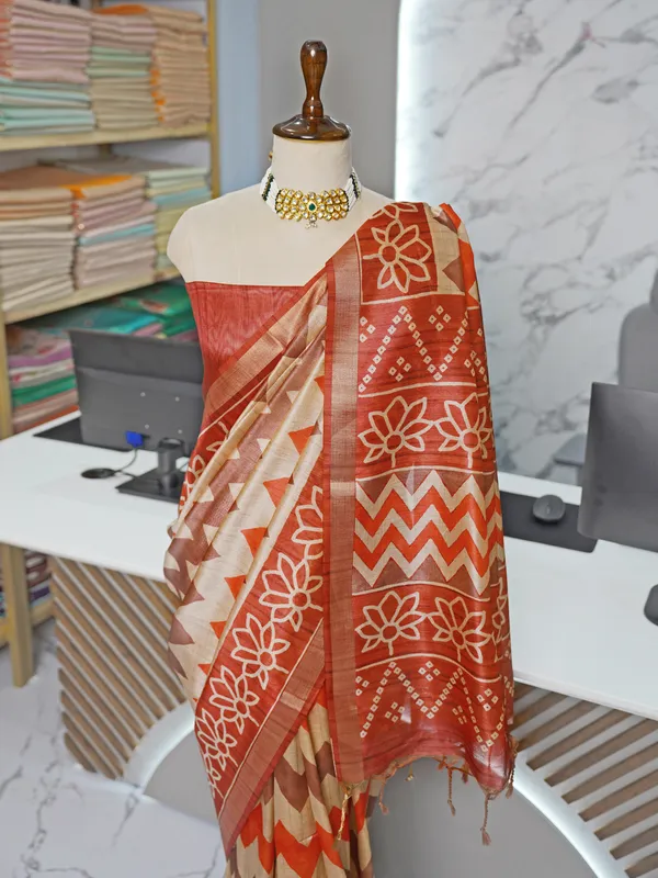 Soft_Tussar_Silk_sarees_with_Beautiful_Digital_Print_With_Attractive_Border_And_Contrast_Print_Blouse_With_Tassels