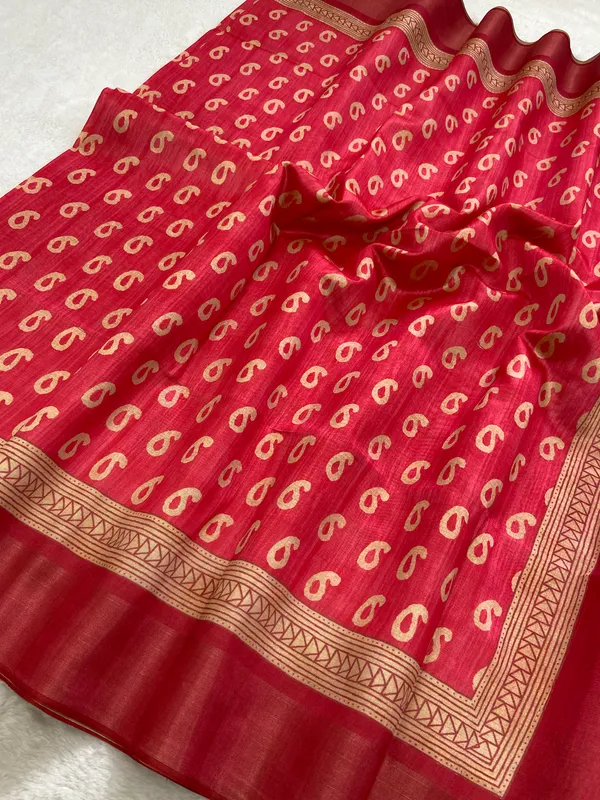 Soft_Tussar_Silk_sarees_with_Beautiful_Print_With_Attractive_Border_And_Contrast_Print_Blouse_With_Tassels