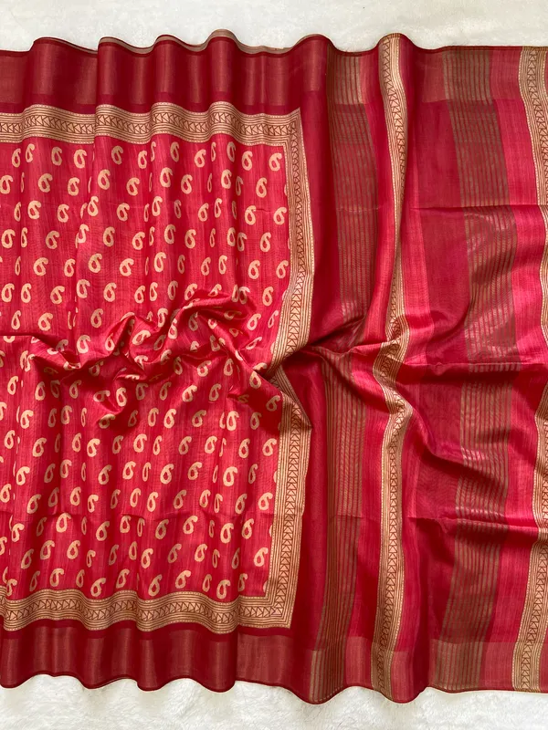 Soft_Tussar_Silk_sarees_with_Beautiful_Print_With_Attractive_Border_And_Contrast_Print_Blouse_With_Tassels