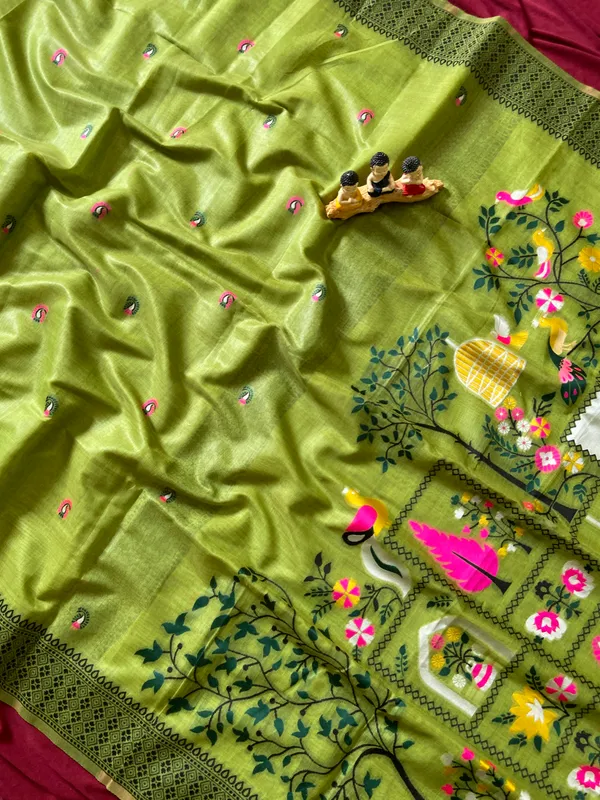 Yashira_Green_–_Peacock_Pallu_Wedding_Special_|_Premium_Soft_Jamdani_Cotton_Saree_with_Colourful_3D_Woven_Peacock_Design_Pallu