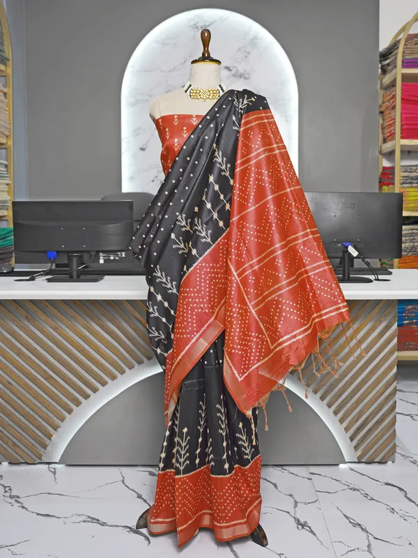 Soft_Tussar_Silk_sarees_with_Beautiful_Digital_Print_With_Attractive_Border_And_Contrast_Print_Blouse_With_Tassels