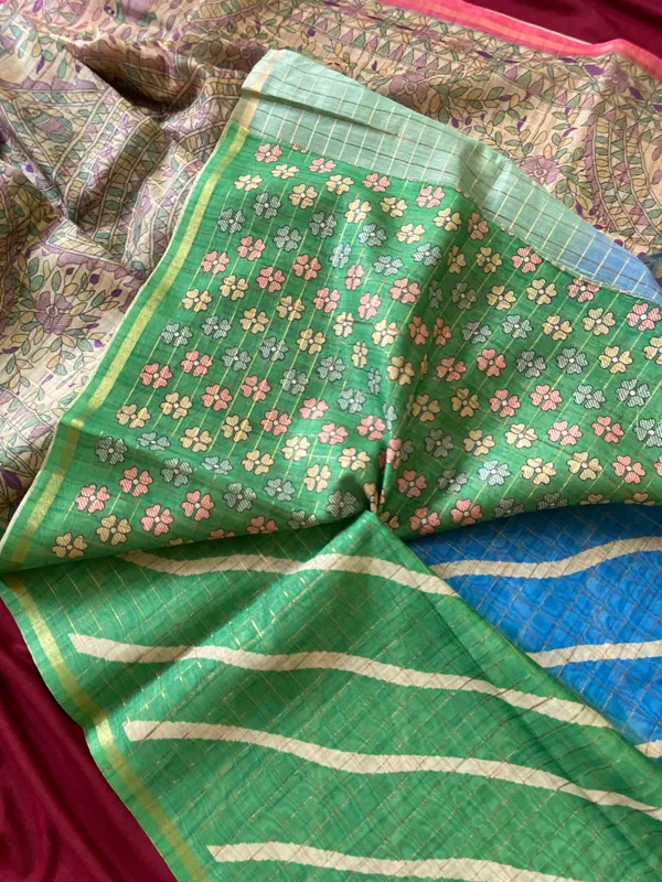 Soft_Semi_Tussar_Silk_sarees_with_Beautiful_Digital_Print_With_Attractive_Border_And_Contrast_Print_Blouse_With_Tassels