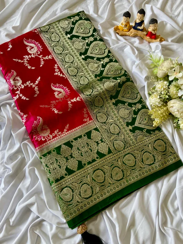 Omisha_Green_&_Pink_–_Peacock_Pallu_Wedding_Special_|_Banarasi_Pure_Satin_Silk_Saree_with_Peacock_in_Contrast_Green-Pink_Shades