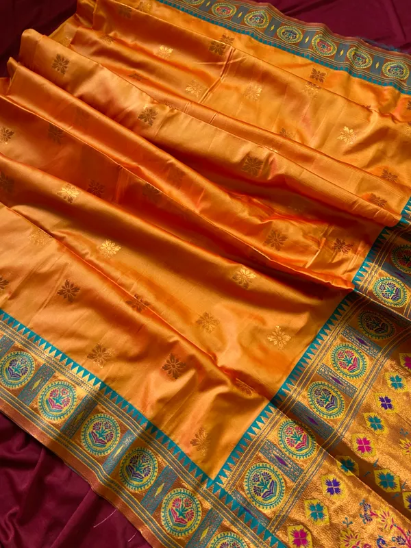 Premium_Soft_Paithani_Silk_sarees_With_Beautiful_Weaving_Pattern_With_Attractive_Rich_Pallu_And_Border_And_Weaving_Blouse_With_Tassels