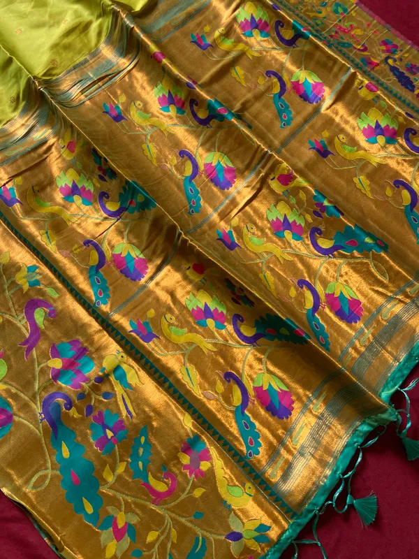 Premium_Soft_Paithani_Silk_sarees_With_Beautiful_Weaving_Pattern_With_Attractive_Rich_Pallu_And_Border_And_Weaving_Blouse_With_Tassels