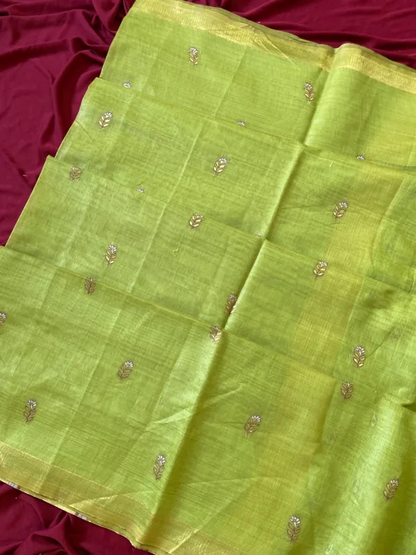 Kashish_Green_–_Alluring_Wedding_Special_|_Premium_Soft_Muga_Cotton_Saree_with_Colourful_Resham_Weaving_Peacock_Design_Pallu,_Traditional_Zari_Weaving
