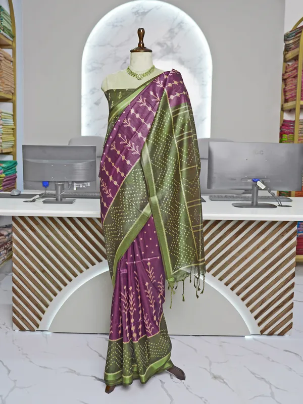 Soft_Tussar_Silk_sarees_with_Beautiful_Digital_Print_With_Attractive_Border_And_Contrast_Print_Blouse_With_Tassels