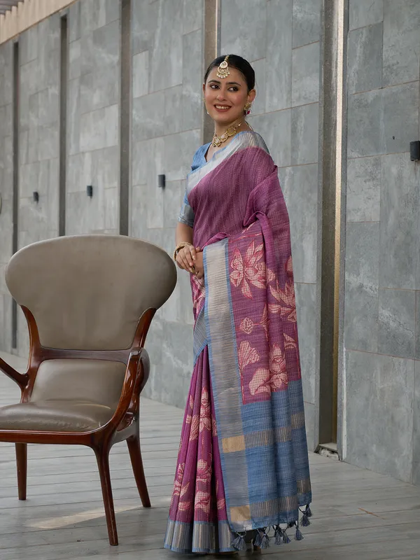 Soft_Tussar_Silk_sarees_with_Beautiful_Digital_Print_With_Attractive_Checks_Design_Saree_And_Digital_Print_Blouse_With_Tassels