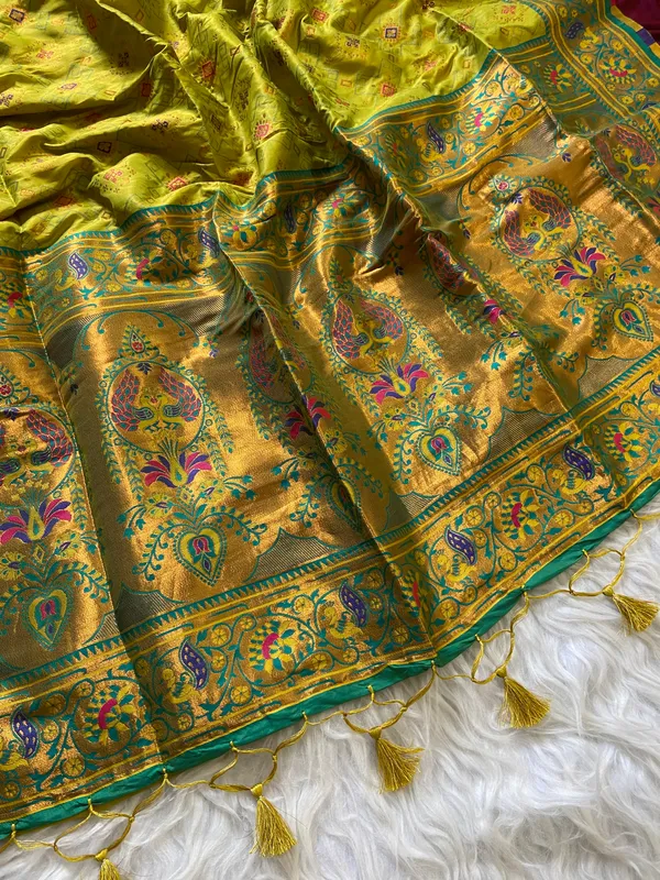 Premium_Soft_Paithani_Silk_sarees_With_Beautiful_Weaving_Pattern_With_Attractive_Rich_Pallu_And_Border_And_Weaving_Blouse_With_Tassels