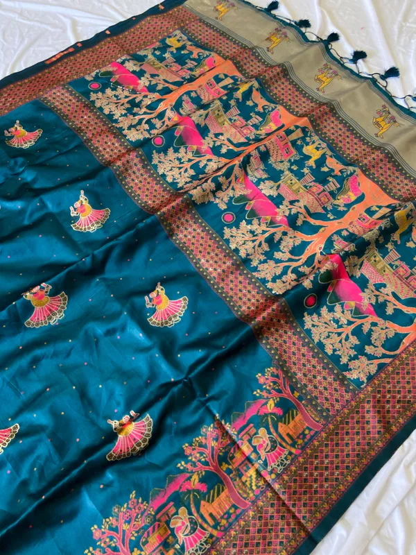 Melody_Rama_Green_–_Melodic_Navratri_Special_|_Soft_Pashmina_Silk_Saree_with_Woven_Zari_Work,_Pashmina_Design_Saree_&_Running_Blouse_with_Tassels