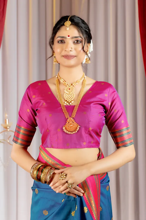 Narayana_Pattu_Narayanpet_Silk_sarees_with_Beautiful_Booti_in_Contrast_Pink-Blue_Shades_With_Attractive_Weaving_Gold_Zari_Design_And_Contrast_Blouse_With_Tassels