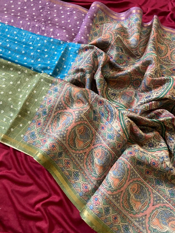 Soft_Semi_Tussar_Silk_sarees_with_Beautiful_Digital_Print_With_Attractive_Border_And_Contrast_Print_Blouse_With_Tassels