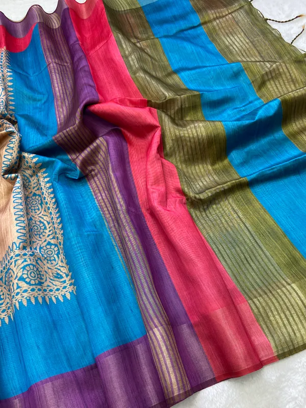 Soft_Tussar_Silk_sarees_with_Beautiful_Print_With_Attractive_Border_And_Contrast_Print_Blouse_With_Tassels