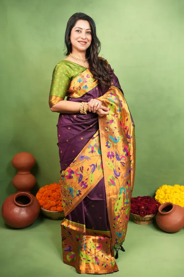 Premium_Soft_Paithani_Silk_sarees_With_Beautiful_Weaving_Pattern_With_Attractive_Rich_Pallu_And_Border_And_Weaving_Blouse_With_Tassels