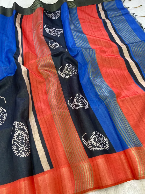 Chaitali_Blue_–_Navratri_Special_|_Soft_Tussar_Silk_Saree_with_Print,_Border_&_Contrast_Print_Blouse_with_Tassels