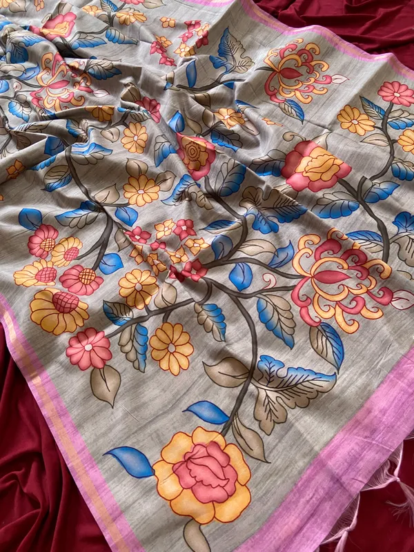 Soft_Tussar_Silk_sarees_with_Beautiful_Digital_Print_With_Attractive_Border_And_Contrast_Print_Blouse_With_Tassels