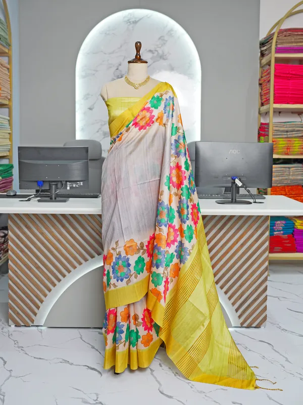 Aashvika_Grey_–_Aesthetic_Edit_for_You_|_Soft_Tussar_Silk_Saree_with_Digital_Print,_Border_&_Contrast_Print_Blouse_with_Tassels