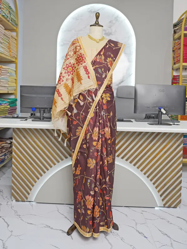 Soft_Tussar_Silk_sarees_with_Beautiful_Digital_Print_With_Attractive_Border_And_Contrast_Print_Blouse_With_Tassels