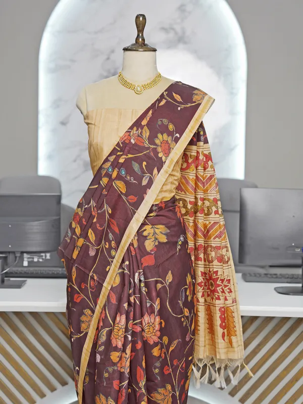Soft_Tussar_Silk_sarees_with_Beautiful_Digital_Print_With_Attractive_Border_And_Contrast_Print_Blouse_With_Tassels