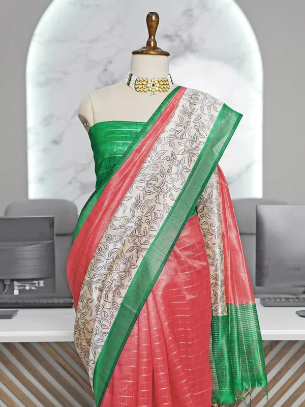 Soft_Semi_Tussar_Silk_sarees_with_Beautiful_Digital_Print_With_Attractive_Border_And_Contrast_Print_Blouse_With_Tassels