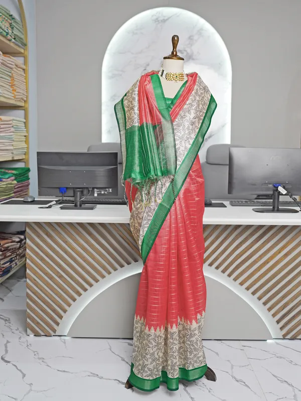 Soft_Semi_Tussar_Silk_sarees_with_Beautiful_Digital_Print_With_Attractive_Border_And_Contrast_Print_Blouse_With_Tassels