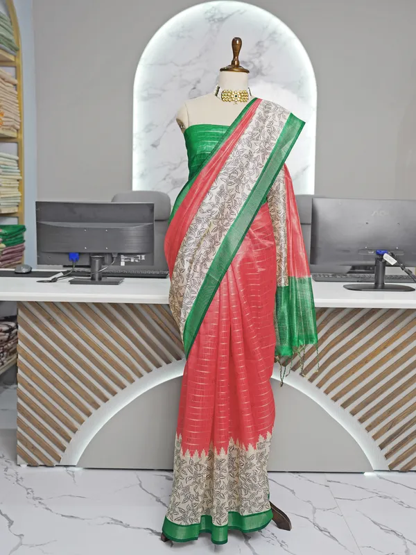 Soft_Semi_Tussar_Silk_sarees_with_Beautiful_Digital_Print_With_Attractive_Border_And_Contrast_Print_Blouse_With_Tassels