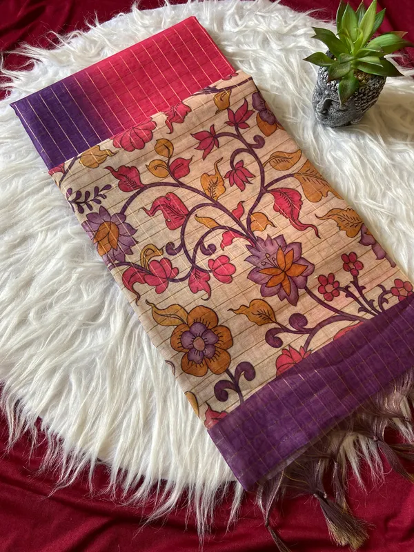 Soft_Semi_Tussar_Silk_sarees_with_Beautiful_Digital_Print_With_Attractive_Border_And_Contrast_Print_Blouse_With_Tassels