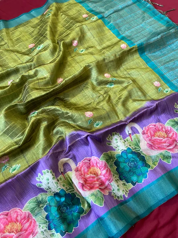 Soft_Semi_Tussar_Silk_sarees_with_Beautiful_Digital_Print_With_Attractive_Border_And_Contrast_Print_Blouse_With_Tassels