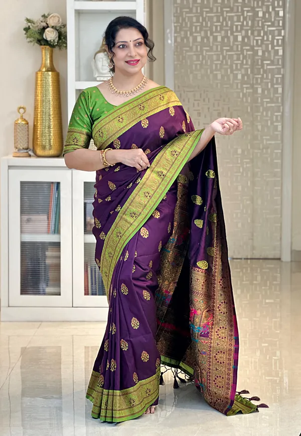 Premium_Soft_Paithani_Silk_sarees_With_Beautiful_Weaving_Pattern_With_Attractive_Rich_Pallu_And_Border_And_Weaving_Blouse_With_Tassels