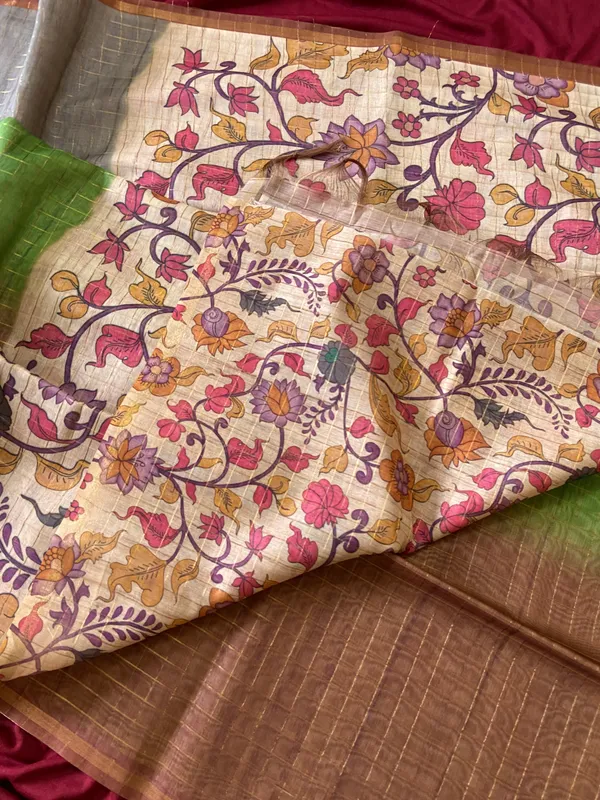 Soft_Semi_Tussar_Silk_sarees_with_Beautiful_Digital_Print_With_Attractive_Border_And_Contrast_Print_Blouse_With_Tassels