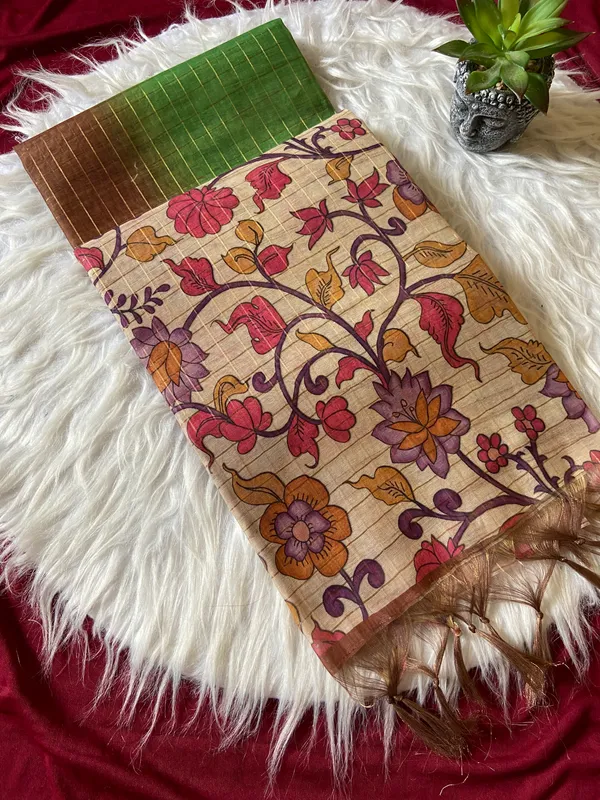 Soft_Semi_Tussar_Silk_sarees_with_Beautiful_Digital_Print_With_Attractive_Border_And_Contrast_Print_Blouse_With_Tassels