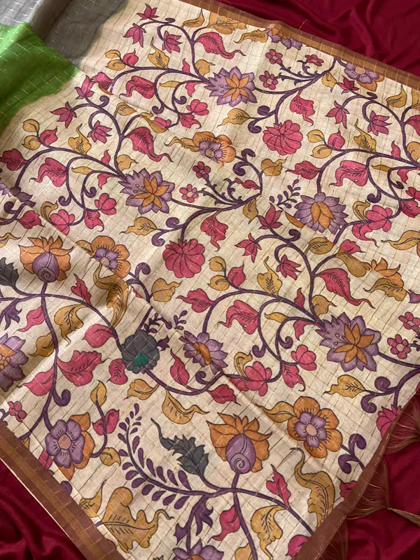 Soft_Semi_Tussar_Silk_sarees_with_Beautiful_Digital_Print_With_Attractive_Border_And_Contrast_Print_Blouse_With_Tassels