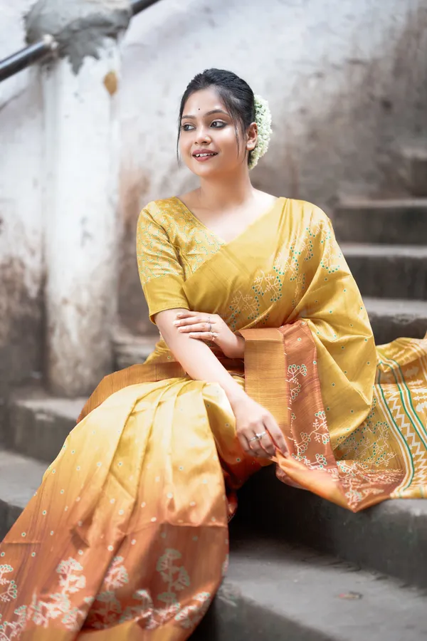 Lilavati_Yellow_–_Charming_Diwali_Special_|_Soft_Tussar_Silk_Saree_with_Print,_Border_&_Contrast_Print_Blouse_with_Tassels