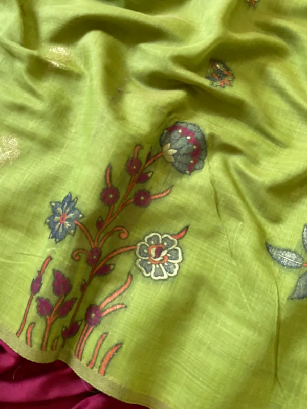 Amrusha_Green_–_Floral_Pallu_Wedding_Special_|_Premium_Soft_Muga_Cotton_Saree_with_Colourful_Resham_Weaving_Flower_Design_Pallu