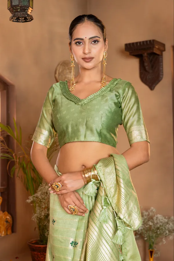 Dhanya_Green_–_Blessed_Wedding_Special_|_Premium_Soft_Khadi_Linen_Saree_with_Design_Weaving_Pallu,_Traditional_Zari_Weaving_Border