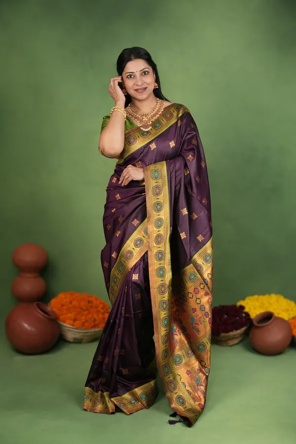 Premium_Soft_Paithani_Silk_sarees_With_Beautiful_Weaving_Pattern_With_Attractive_Rich_Pallu_And_Border_And_Weaving_Blouse_With_Tassels