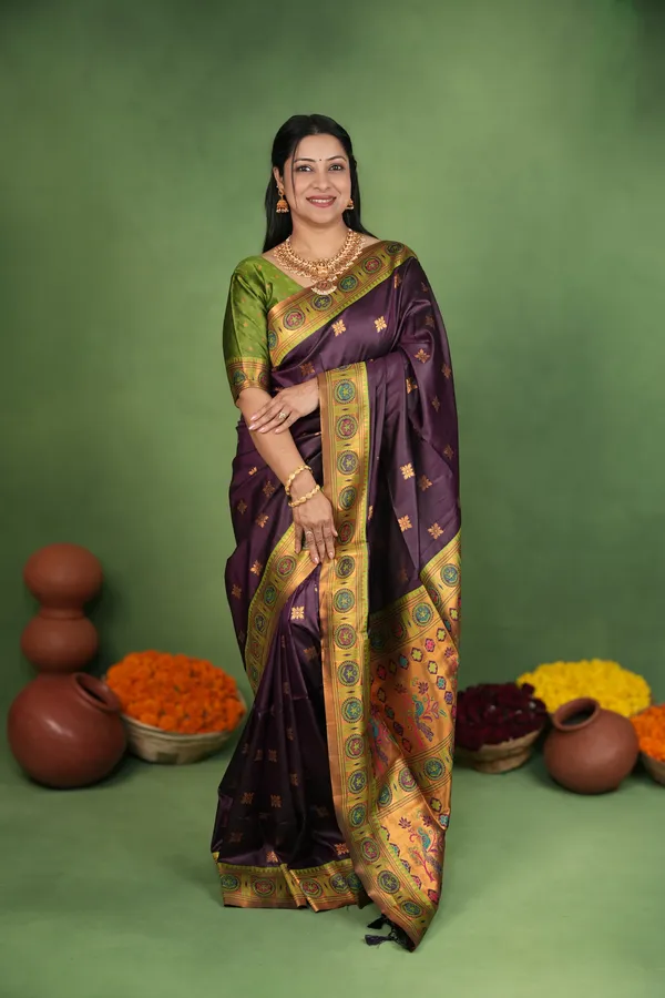 Premium_Soft_Paithani_Silk_sarees_With_Beautiful_Weaving_Pattern_With_Attractive_Rich_Pallu_And_Border_And_Weaving_Blouse_With_Tassels