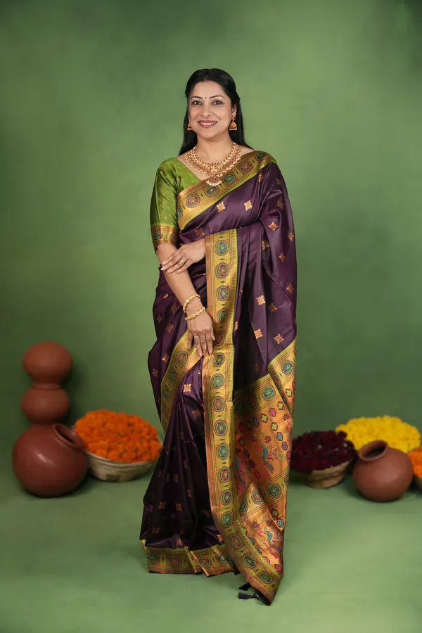 Premium_Soft_Paithani_Silk_sarees_With_Beautiful_Weaving_Pattern_With_Attractive_Rich_Pallu_And_Border_And_Weaving_Blouse_With_Tassels