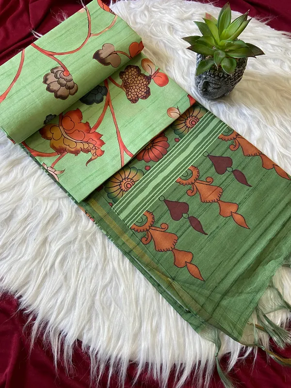 Soft_Tussar_Silk_sarees_with_Beautiful_Digital_Print_With_Attractive_Border_And_Contrast_Print_Blouse_With_Tassels