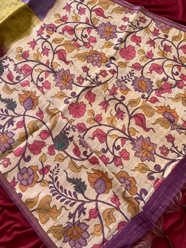 Soft_Semi_Tussar_Silk_sarees_with_Beautiful_Digital_Print_With_Attractive_Border_And_Contrast_Print_Blouse_With_Tassels